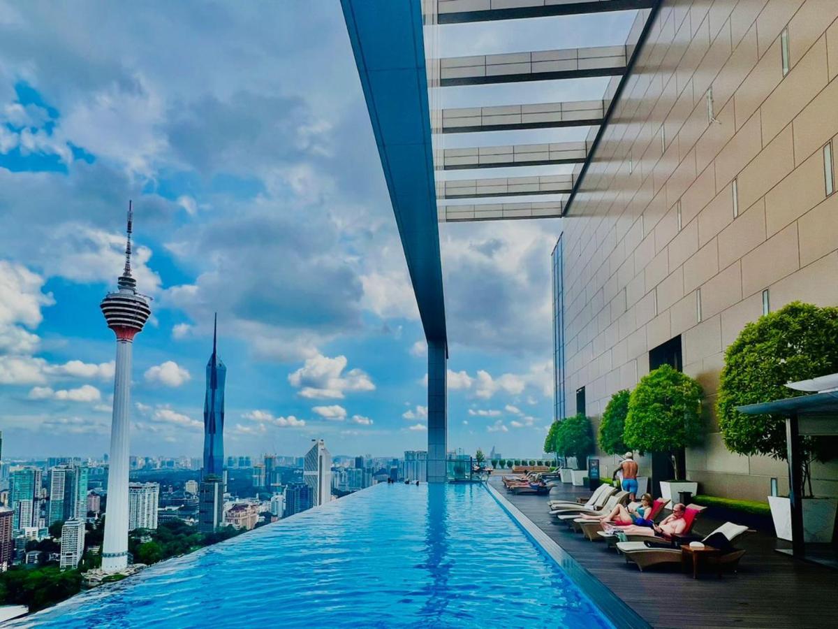 At Platinum Klcc Apartment *